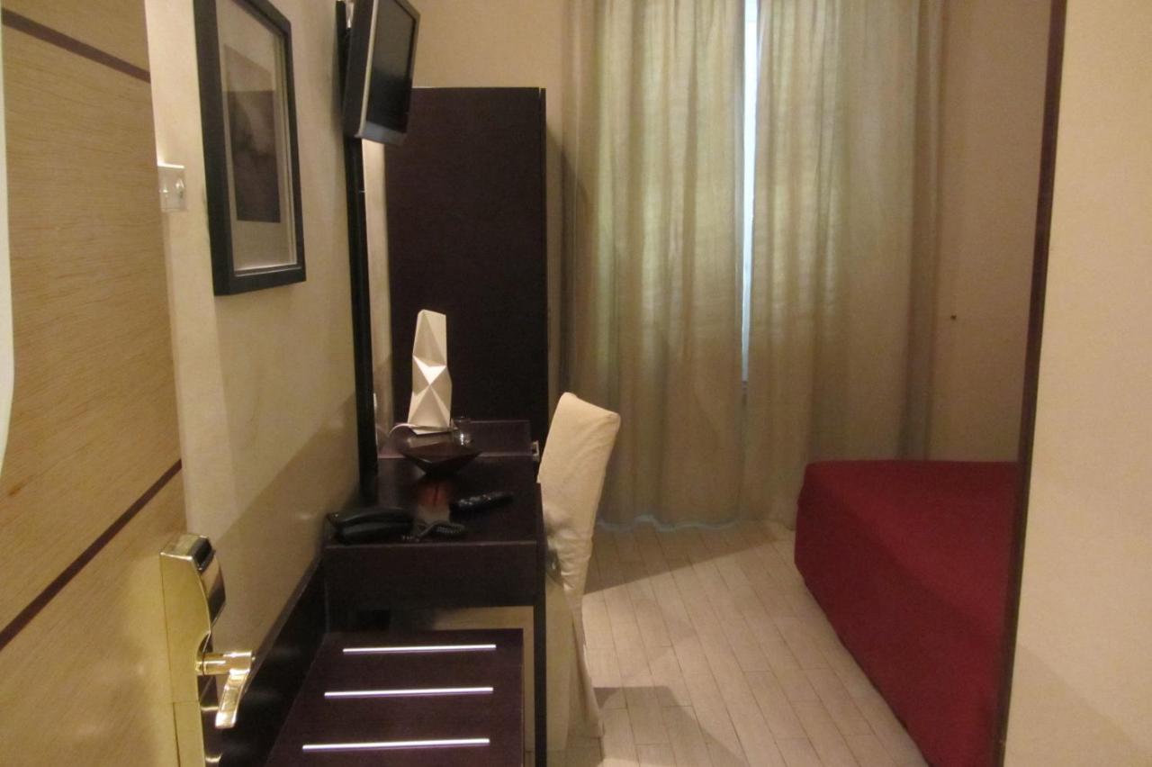 Отель San Marco Relais Рим Номер фото